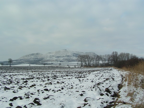 OBLÍK A ČERVENÝ VRH